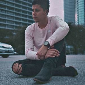 Meet your Posher, Emanuel